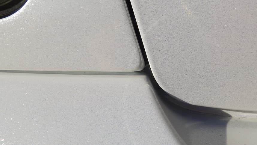 Gold/White Starlight Gloss Gloss Starlight wrap by KPMF, photograph 1 of 8