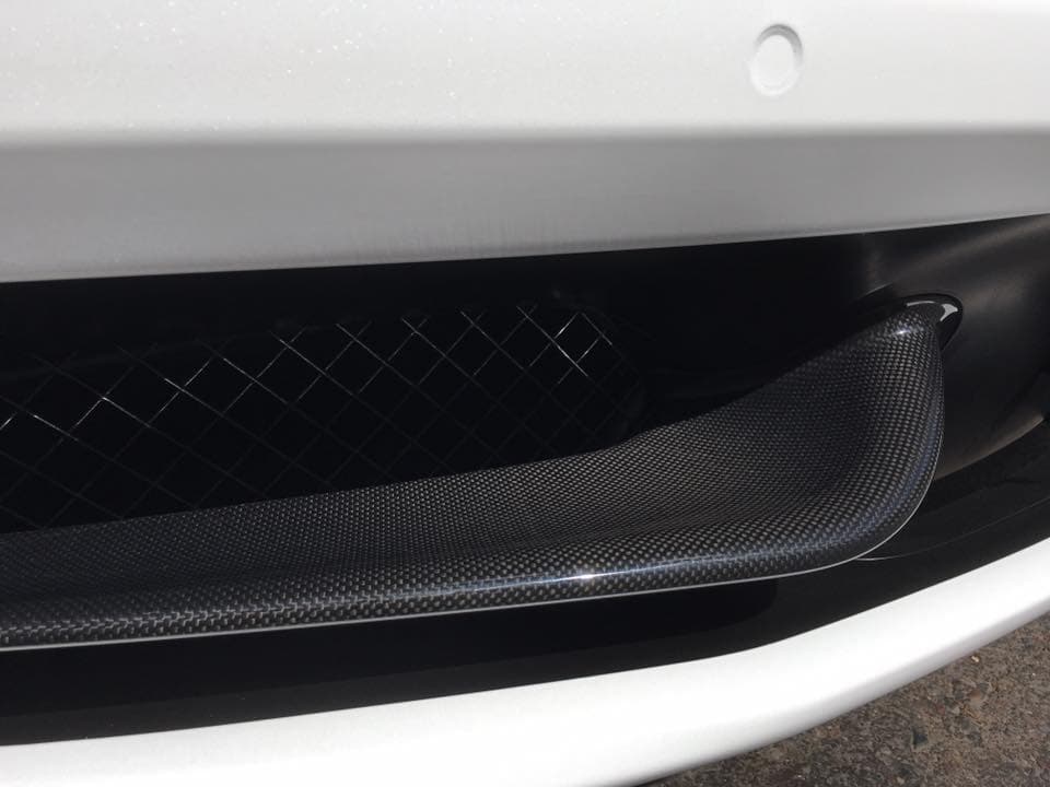 Matte Crystalline White Metallic Matte Metallic wrap by KPMF, photograph 7 of 8