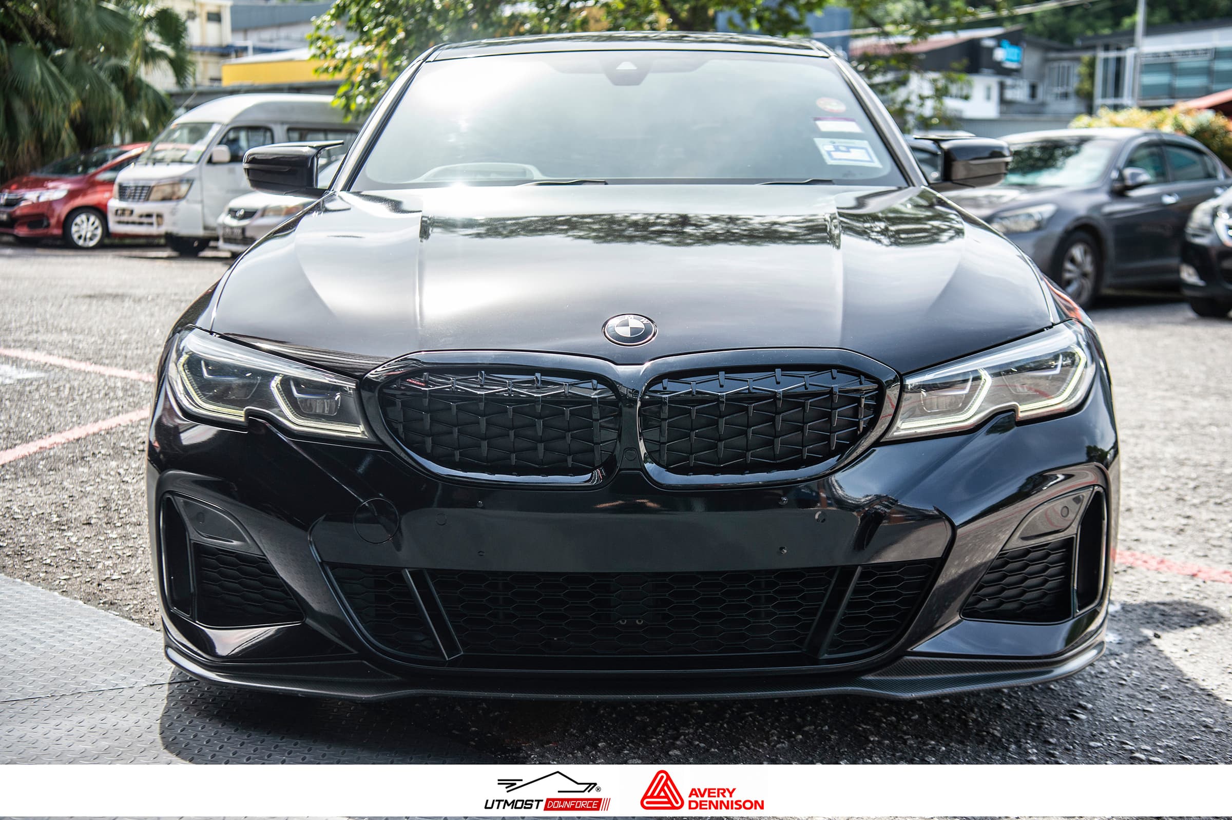 Gloss Metallic Mystery Black Gloss Metallic wrap by Avery Dennison, photograph 2 of 11