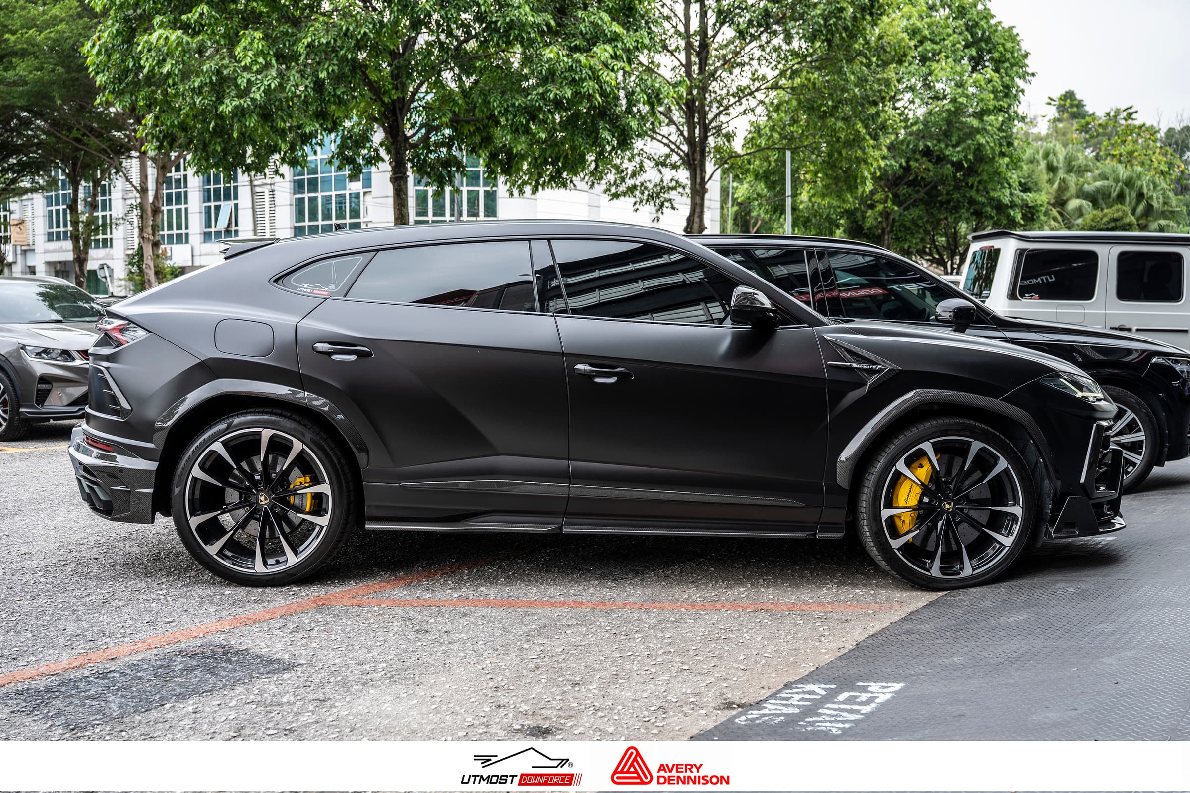 Satin Black Satin wrap by Avery Dennison, photograph 2 of 42