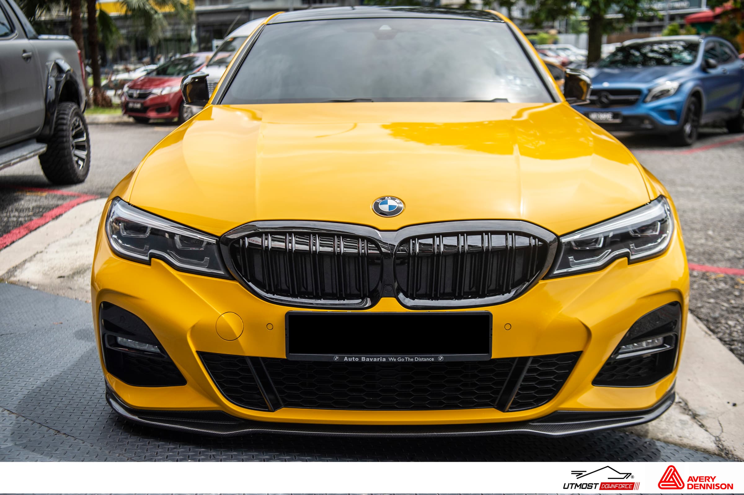 Gloss Dark Yellow Gloss wrap by Avery Dennison, photograph 8 of 17