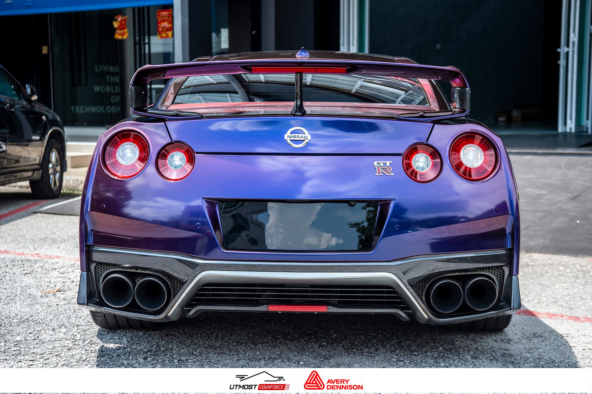 Gloss Roaring Thunder Gloss wrap by Avery Dennison, photograph 10 of 18