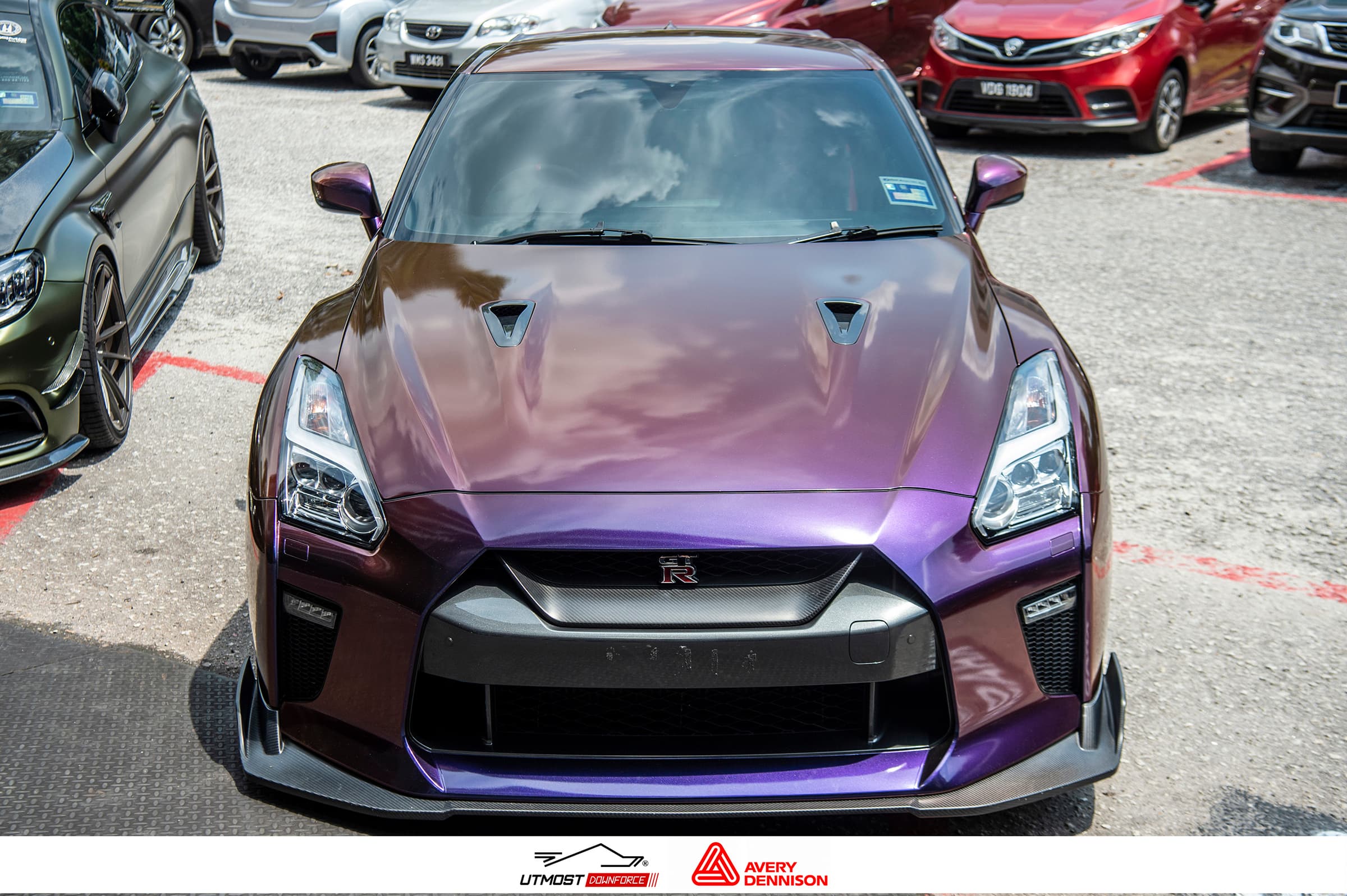 Gloss Roaring Thunder Gloss wrap by Avery Dennison, photograph 2 of 18