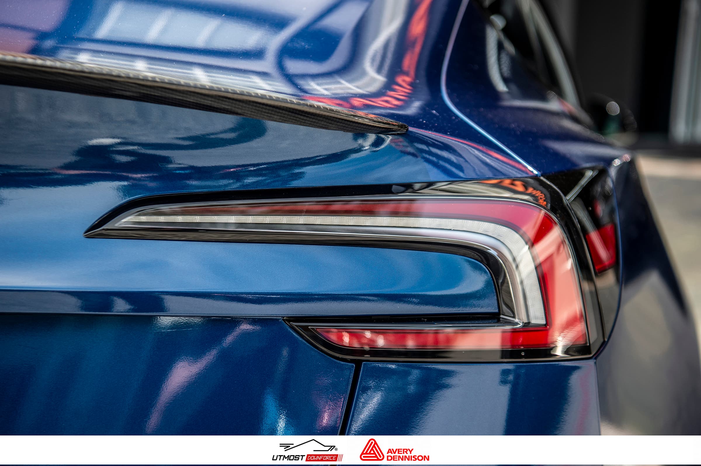 Gloss Metallic Dark Blue Gloss Metallic wrap by Avery Dennison, photograph 13 of 14