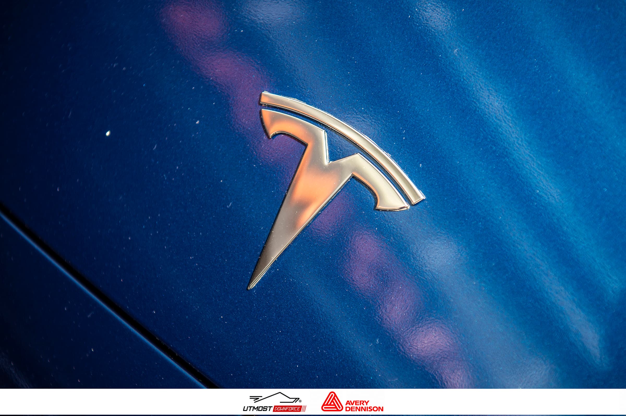 Gloss Metallic Dark Blue Gloss Metallic wrap by Avery Dennison, photograph 9 of 14