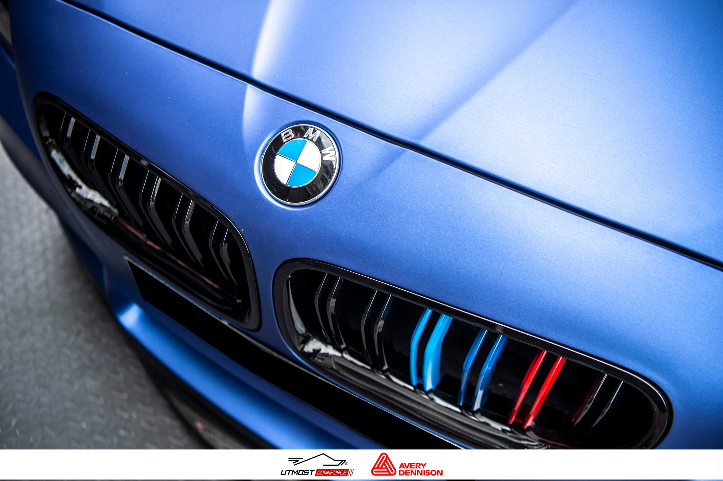 Matte Metallic Brilliant Blue Matte Metallic wrap by Avery Dennison, photograph 3 of 11