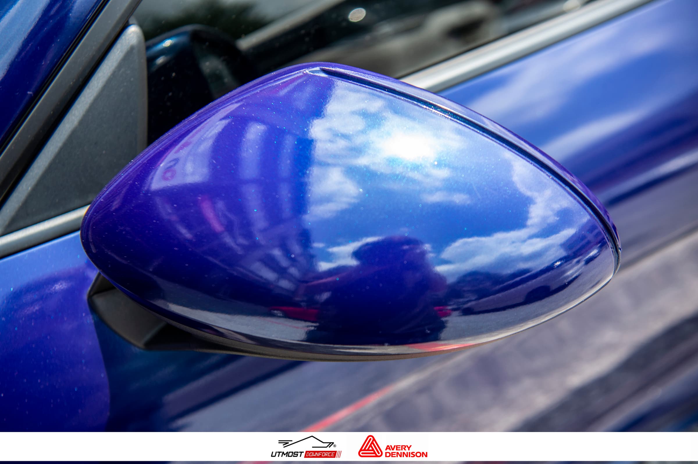 Gloss Magnetic Burst Gloss Metallic wrap by Avery Dennison, photograph 10 of 19