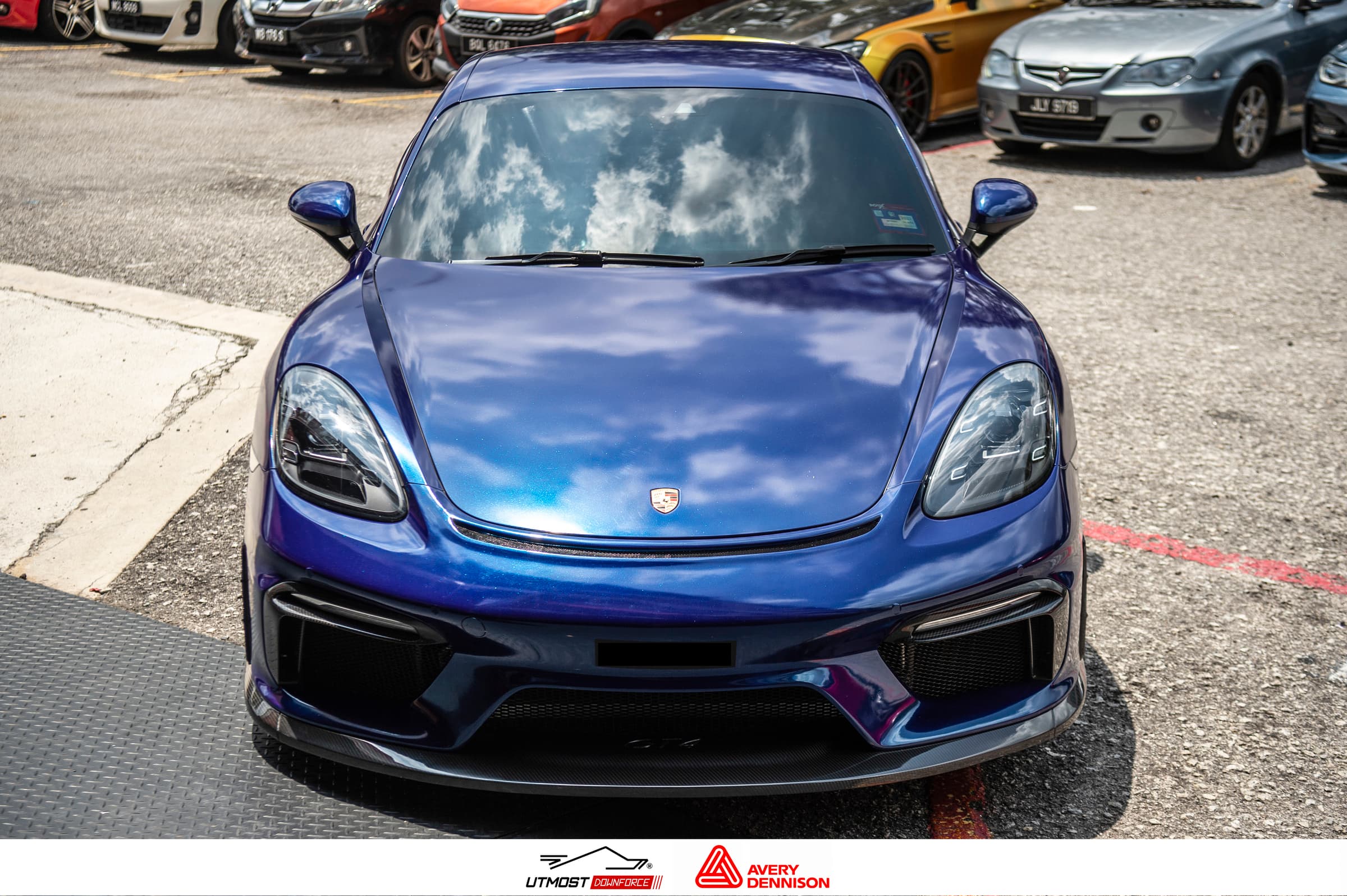 Gloss Magnetic Burst Gloss Metallic wrap by Avery Dennison, photograph 17 of 19