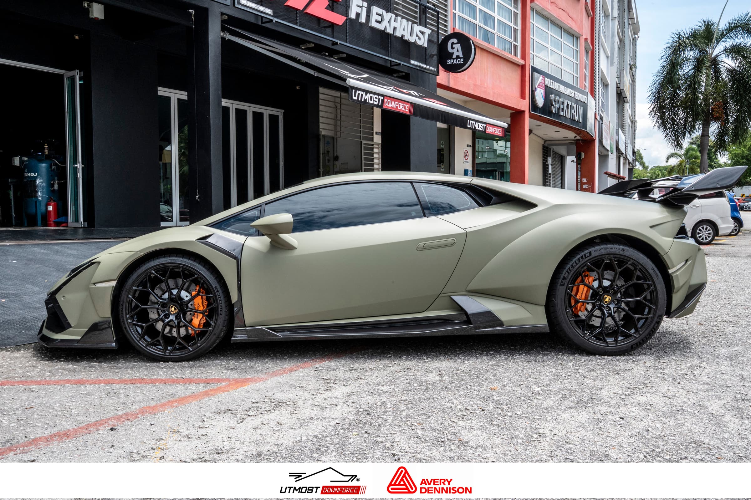 Matte Khaki Green Matte wrap by Avery Dennison, photograph 6 of 15