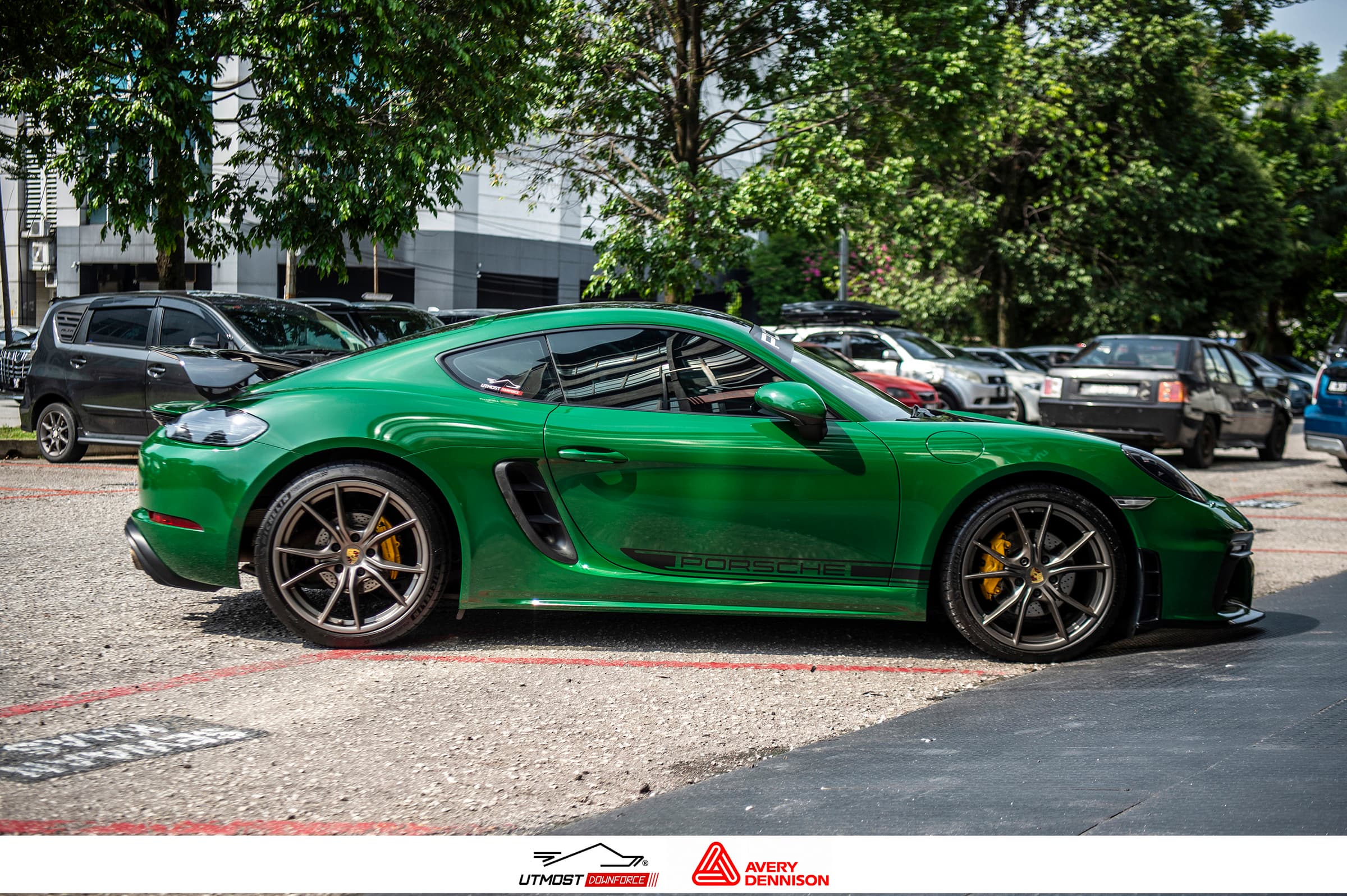 Gloss Dark Green Gloss wrap by Avery Dennison, photograph 2 of 10