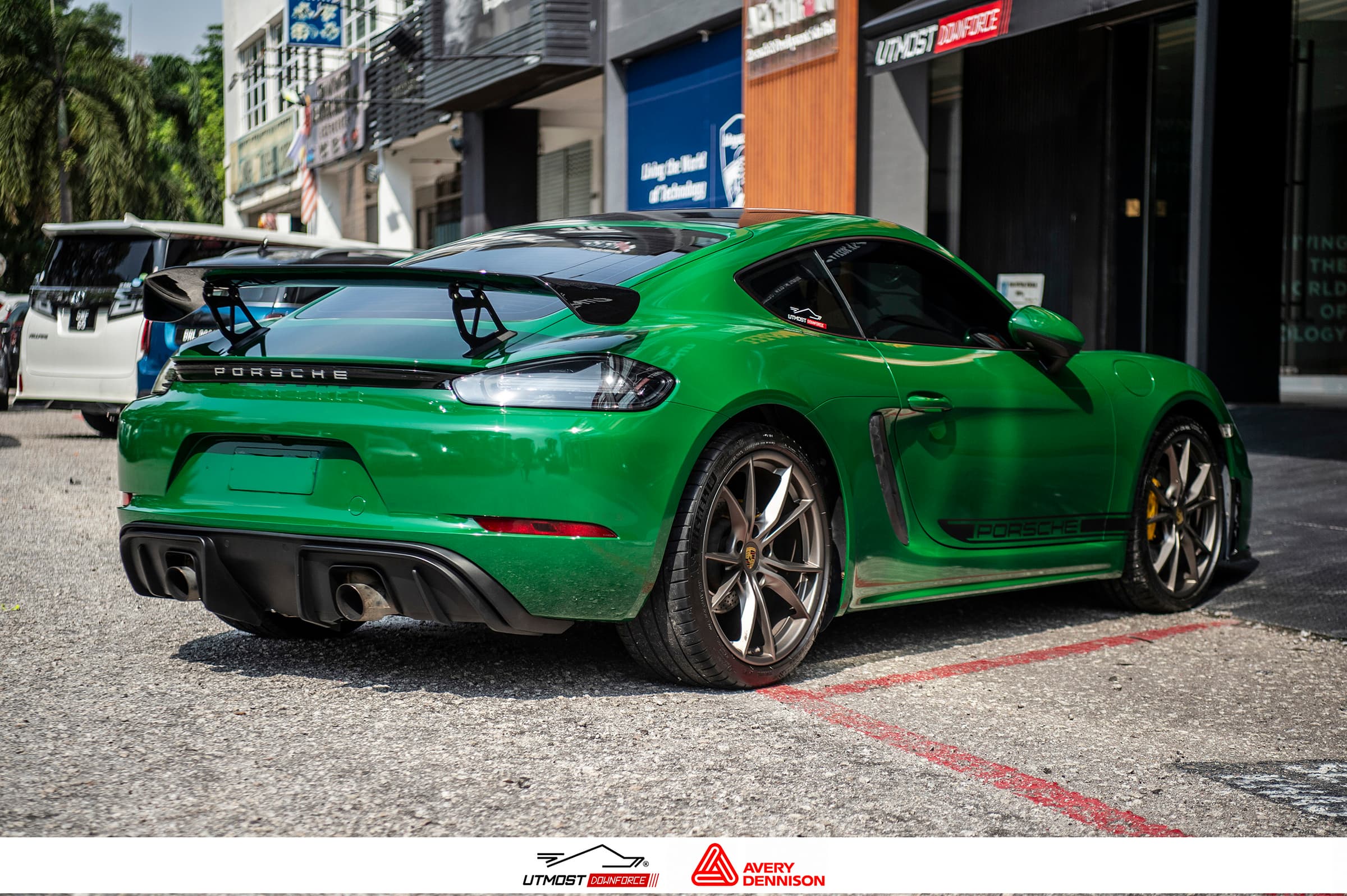 Gloss Dark Green Gloss wrap by Avery Dennison, photograph 3 of 10
