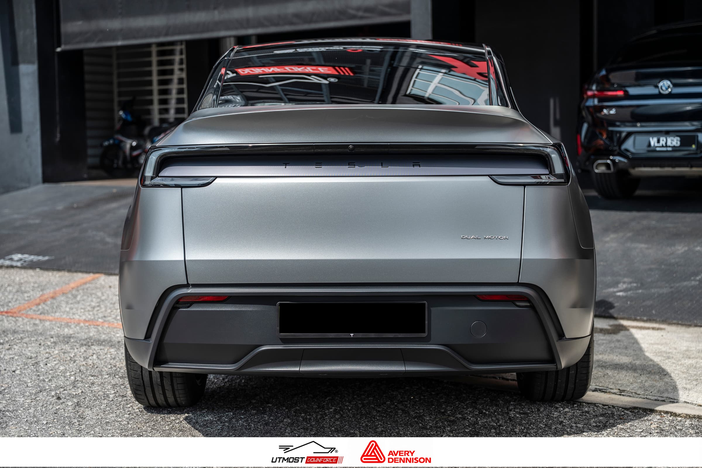 Matte Metallic Gunmetal Matte Metallic wrap by Avery Dennison, photograph 5 of 30
