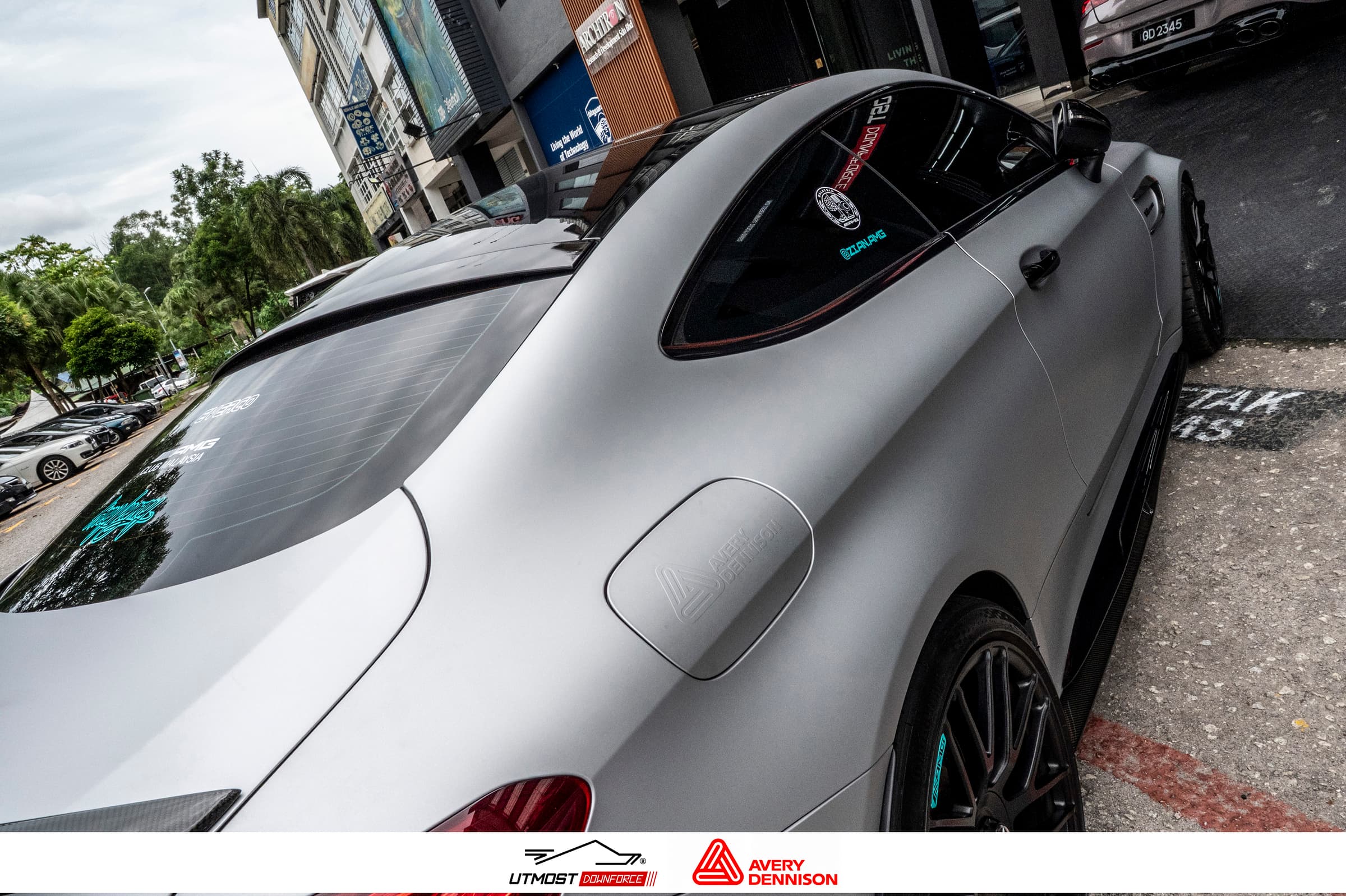 Matte Metallic Silver Matte Metallic wrap by Avery Dennison, photograph 14 of 27