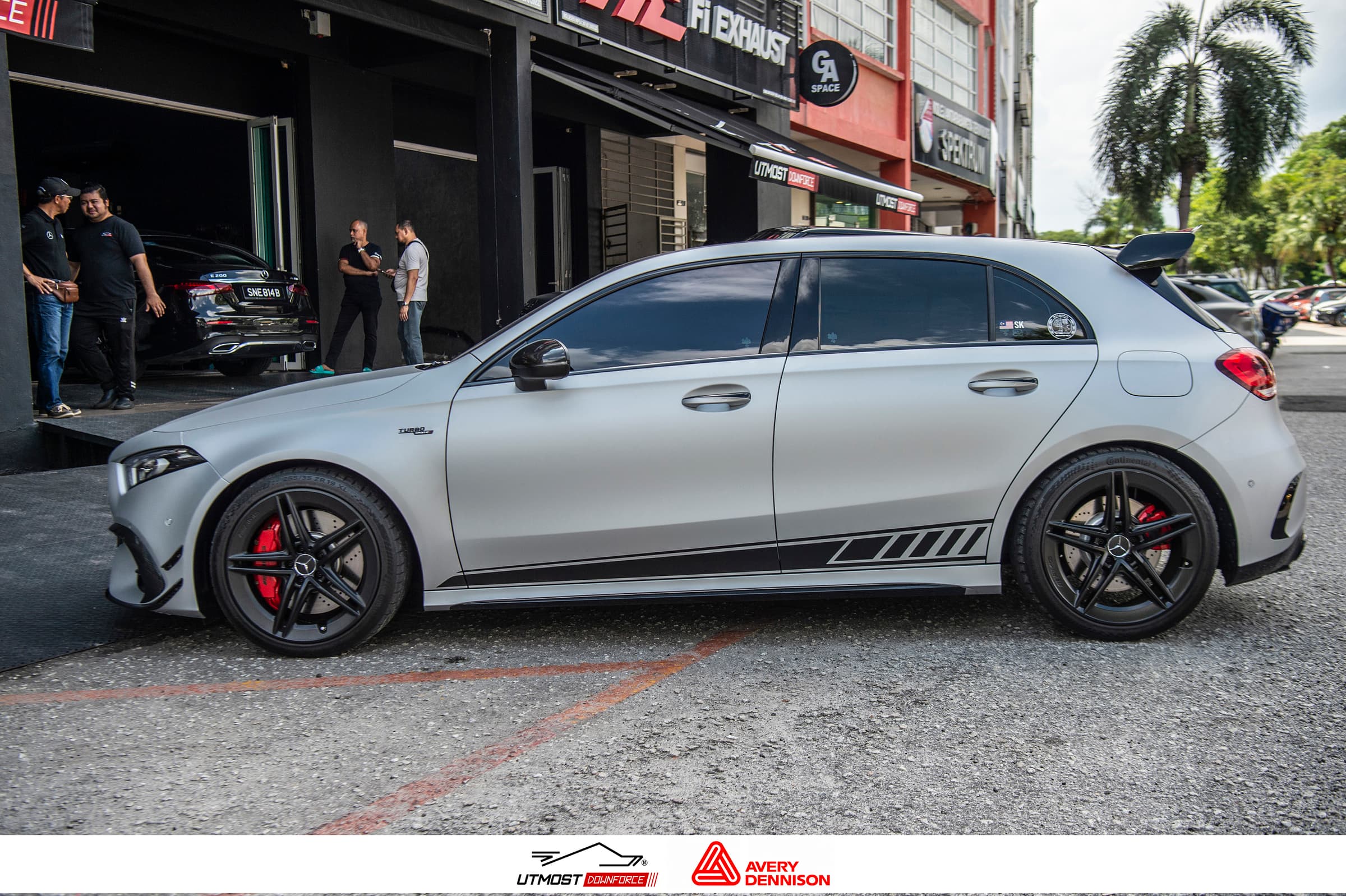 Matte Metallic Silver Matte Metallic wrap by Avery Dennison, photograph 18 of 27