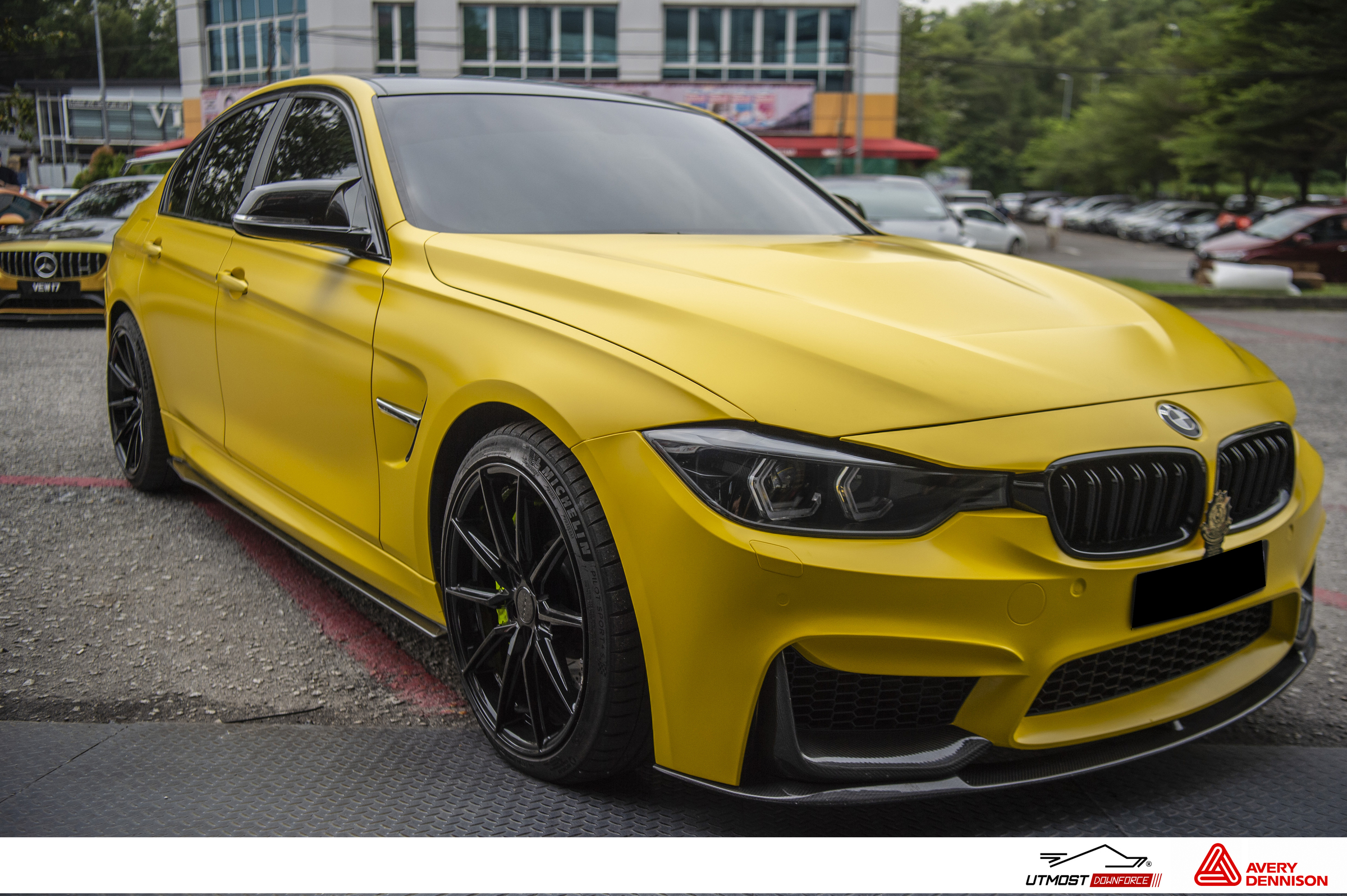 Satin Yellow