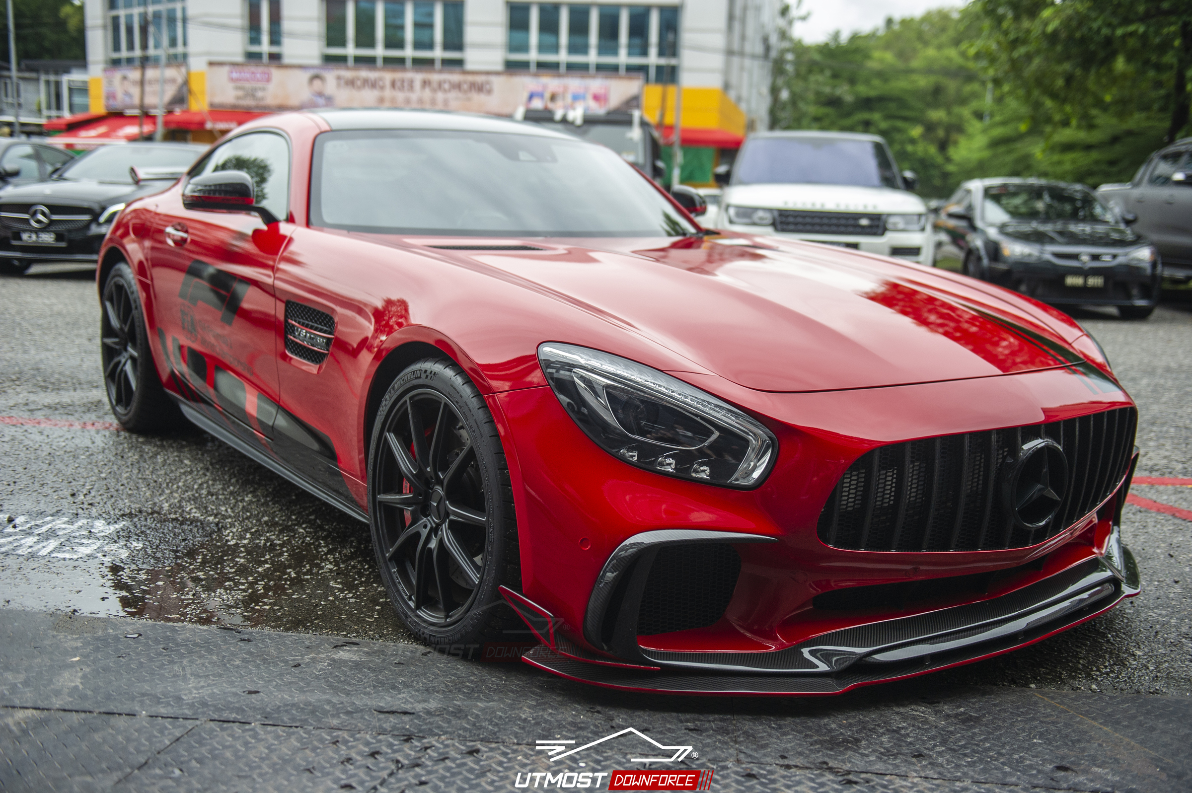 Gloss Carmine Red