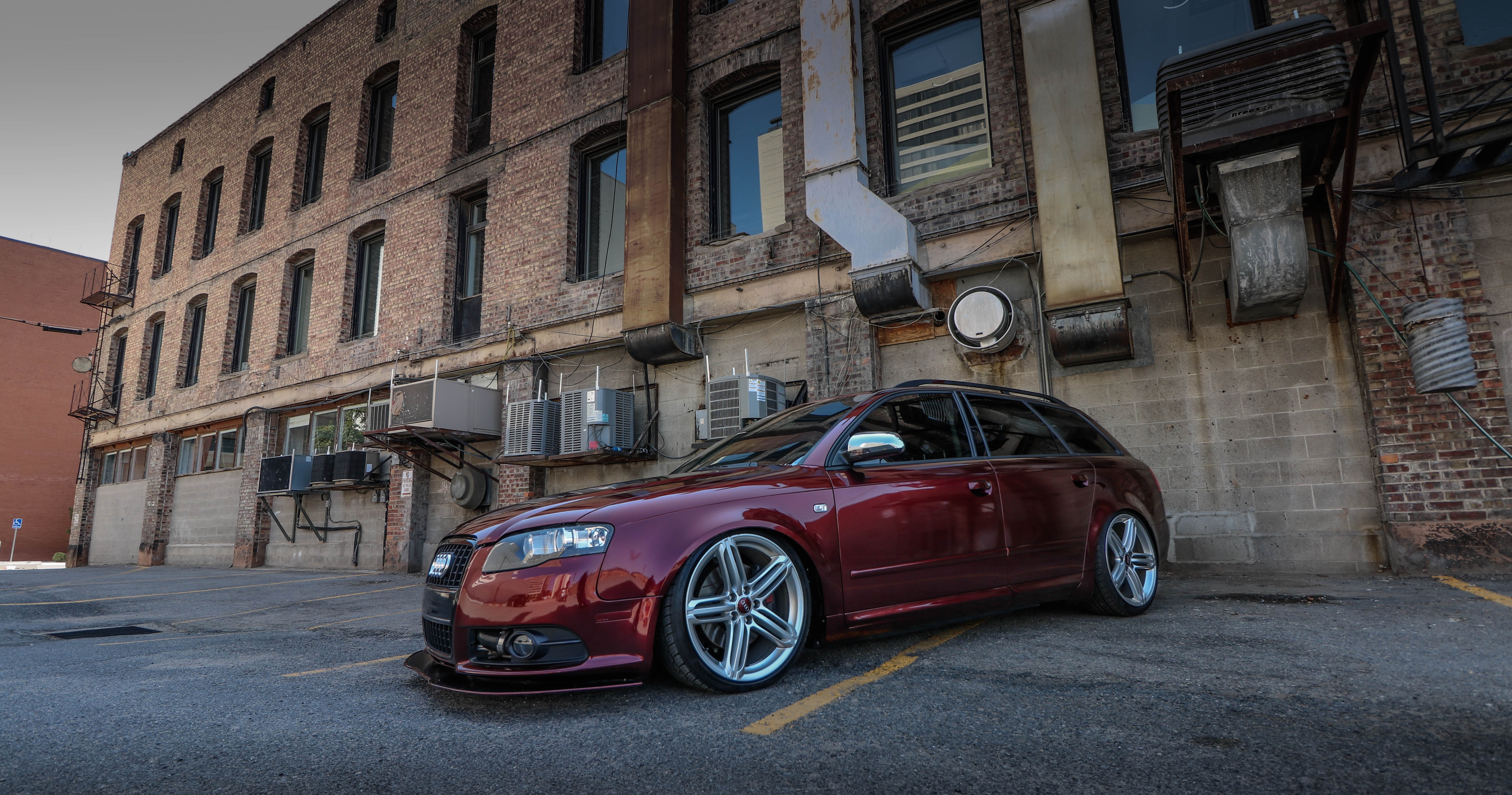 Black/Red Iridescent Gloss on car