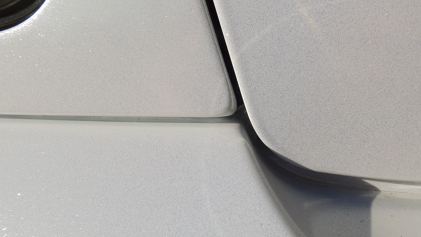 Gold/White Starlight Gloss on car